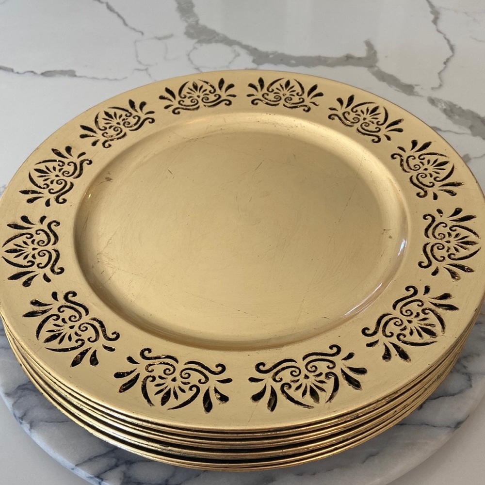 Beautiful Set of 8 Vintage Champagne Gold 13” Gilded Charger Plates.